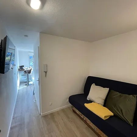 Paisible Fonctionnel Appartement