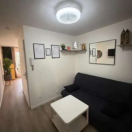 Le Panorama - Balcon Avec Vue Sur Les Montagnes Apartamento